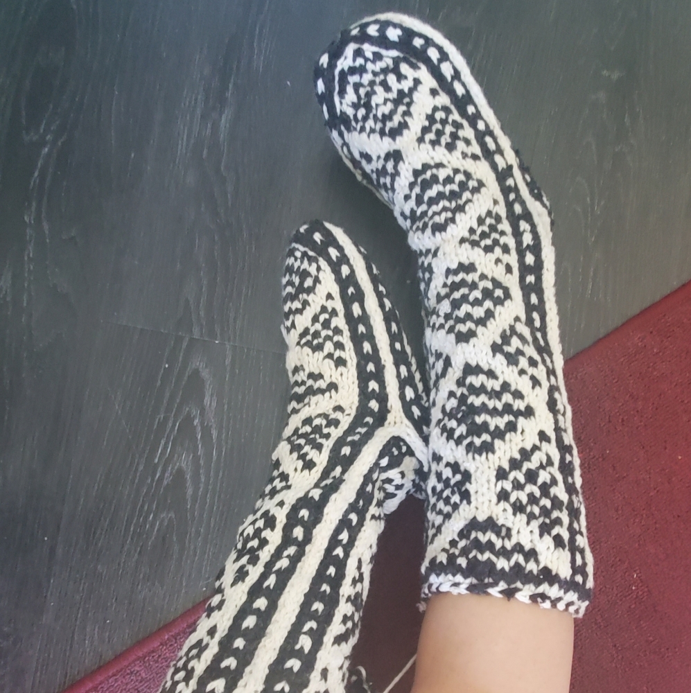 Handmade boho winter wool indoor slipper